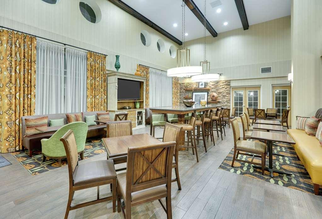 Hampton Inn & Suites Муурсвил Ресторант снимка
