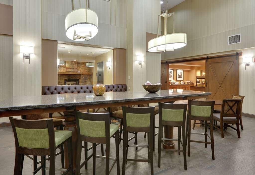 Hampton Inn & Suites Муурсвил Ресторант снимка